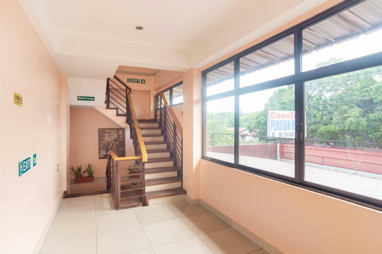 Countess Pension House Liloan Екстер'єр фото